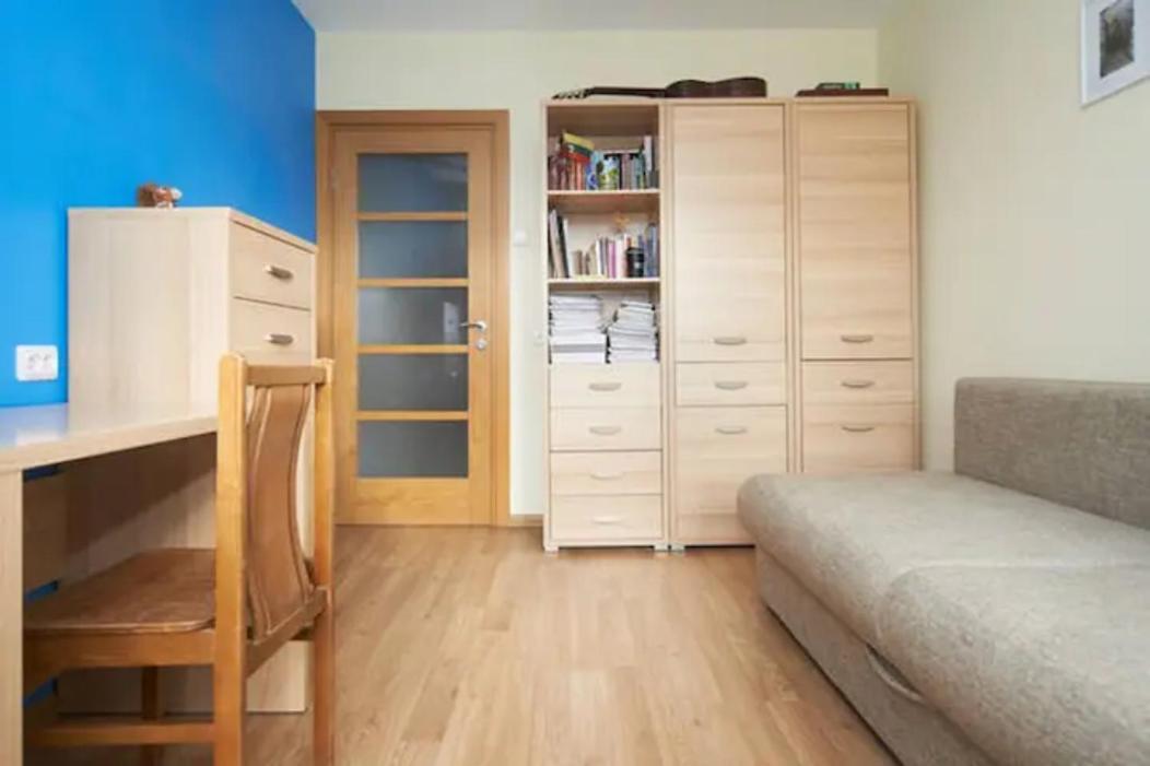 Cozy Private Room In A Three Room Apartment Free Parking Feel Like At Home Vilnius Esterno foto